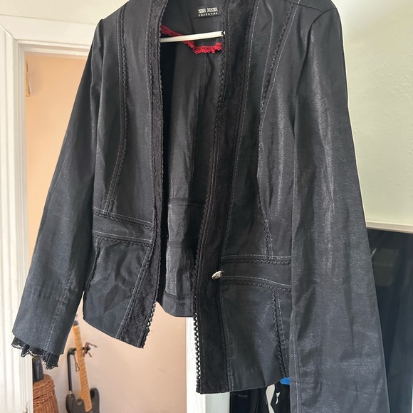 Black jacket - Picture 9 of 9